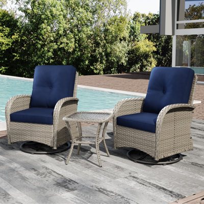Ensemble de patio extérieur en osier pour 2 personnes avec 2 chaises pivotantes, table d'appoint et coussins beiges