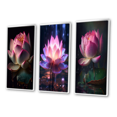 «Beautiful Blossoming Pink Lotus», 3 pièces sur toile