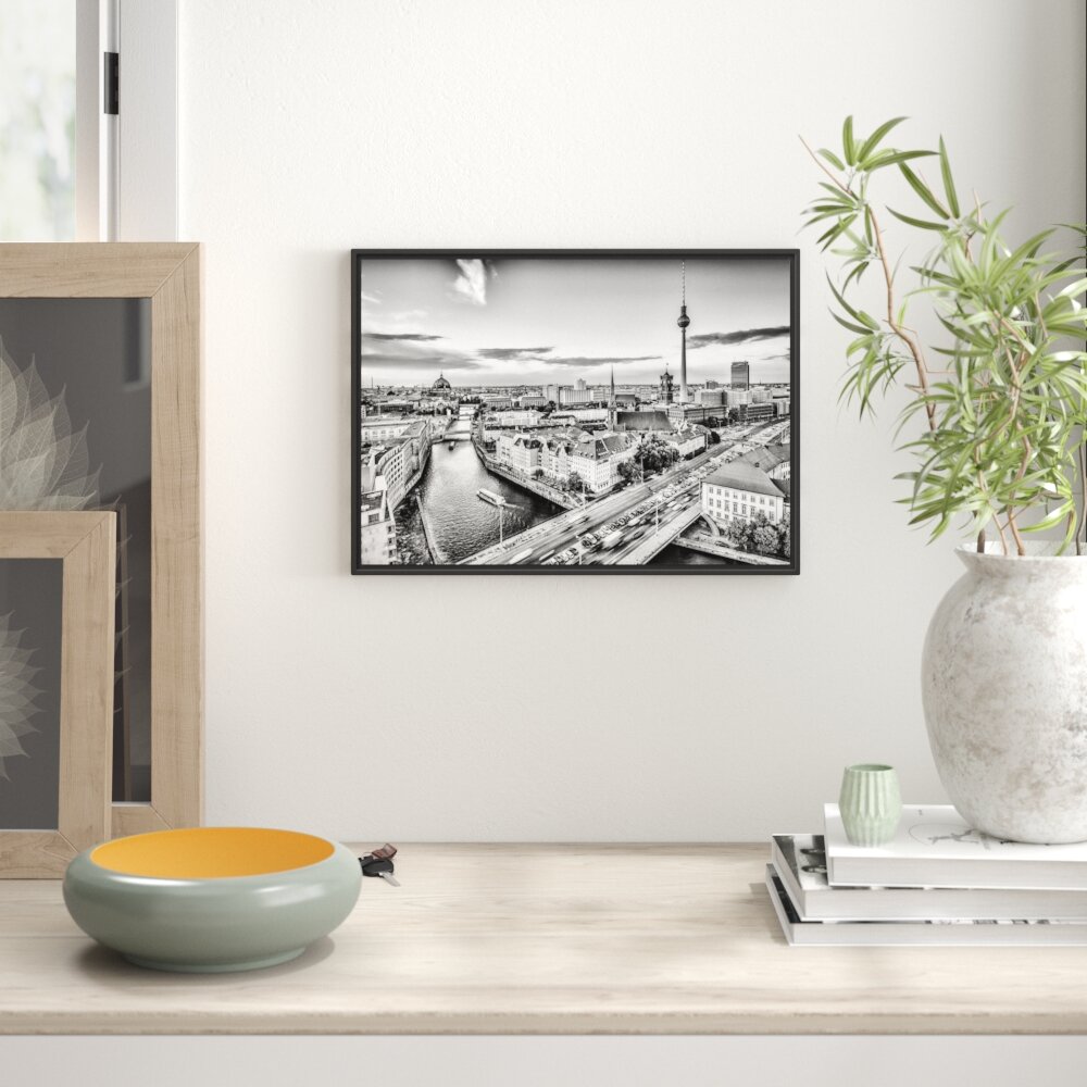 Gerahmtes Wandbild Skyline von Berlin