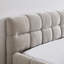 Structure de lit plateforme tapissier avec tête de lit, structure solide et tissu chenille épais, idéal pour une chambre à coucher confortable et élégante-1586565967-1586565964