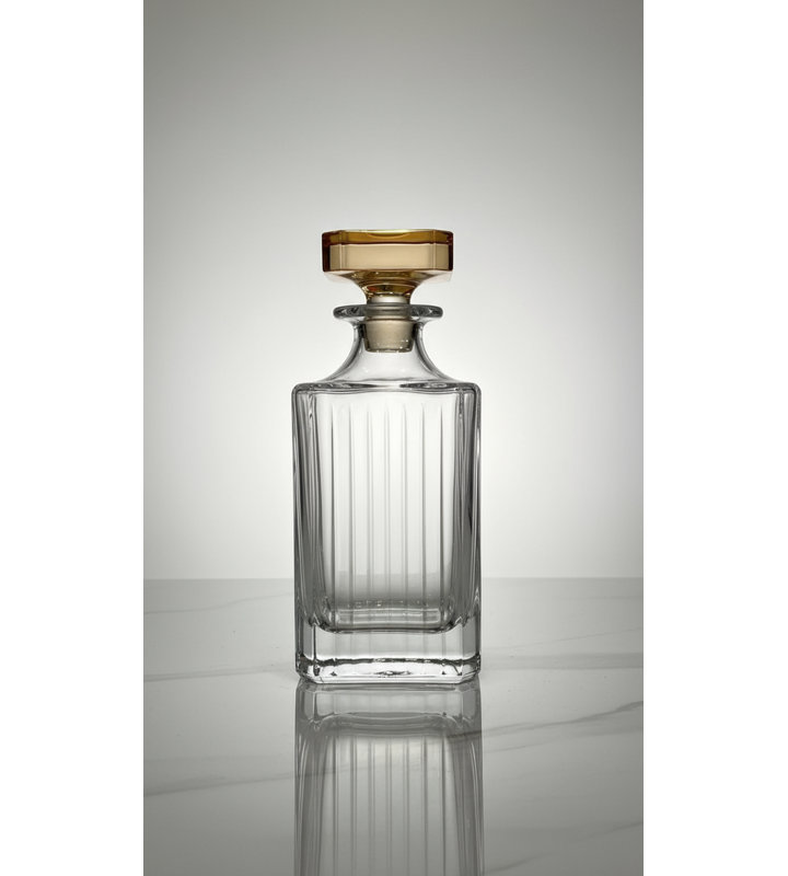 Bouteille carrée avec couvercle en ambre