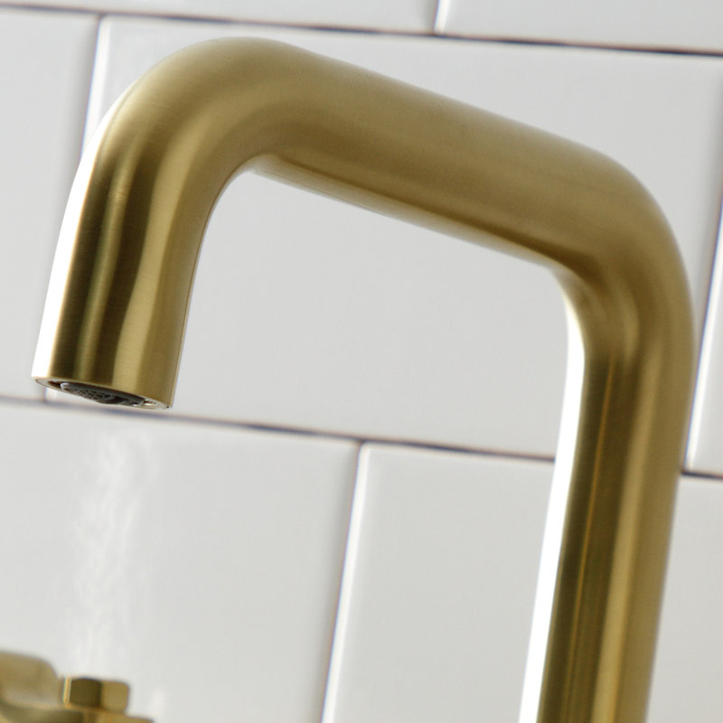 Robinet de salle de bain espacé Kingston, Laiton brossé