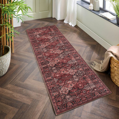 Majestic GC_RYL1010 Red 2 Ft. 7 In. X 9 Ft. 10 In. Area Rug