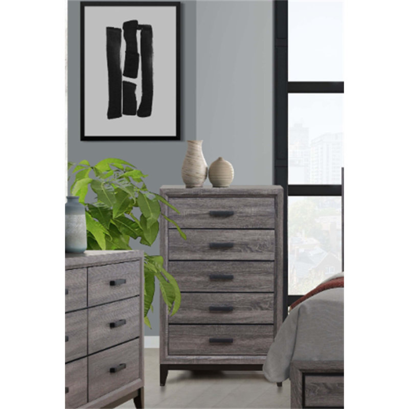 Commode Mirage avec finition gris métallisé et 5 tiroirs spacieux, parfaite pour les solutions de rangement modernes et élégantes.