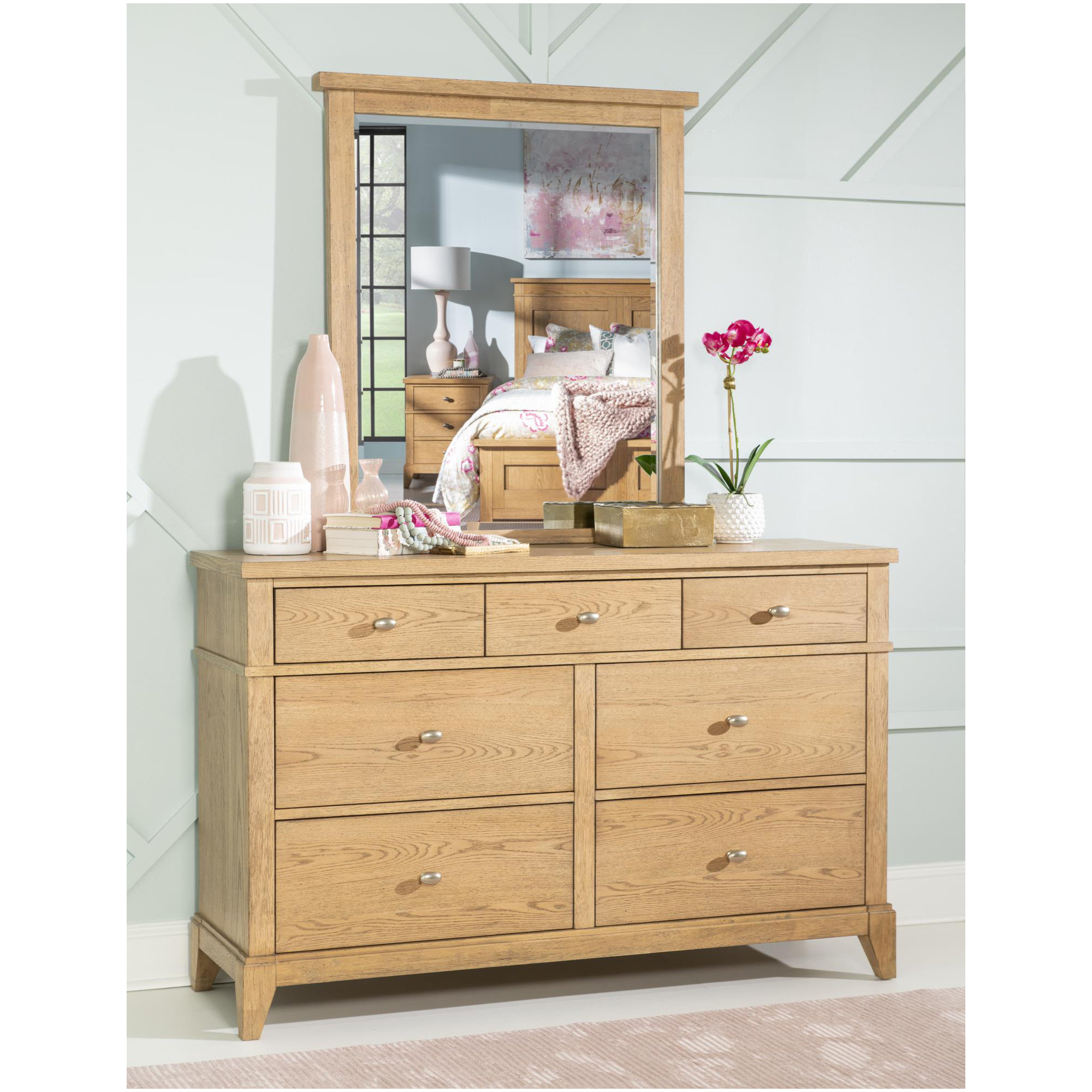 Today's Traditions Dresser (7 Drawers), Tan