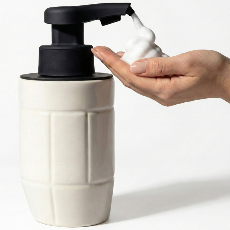 Distributeur automatique de savon éco-argile recyclé Eco-Brutalisme