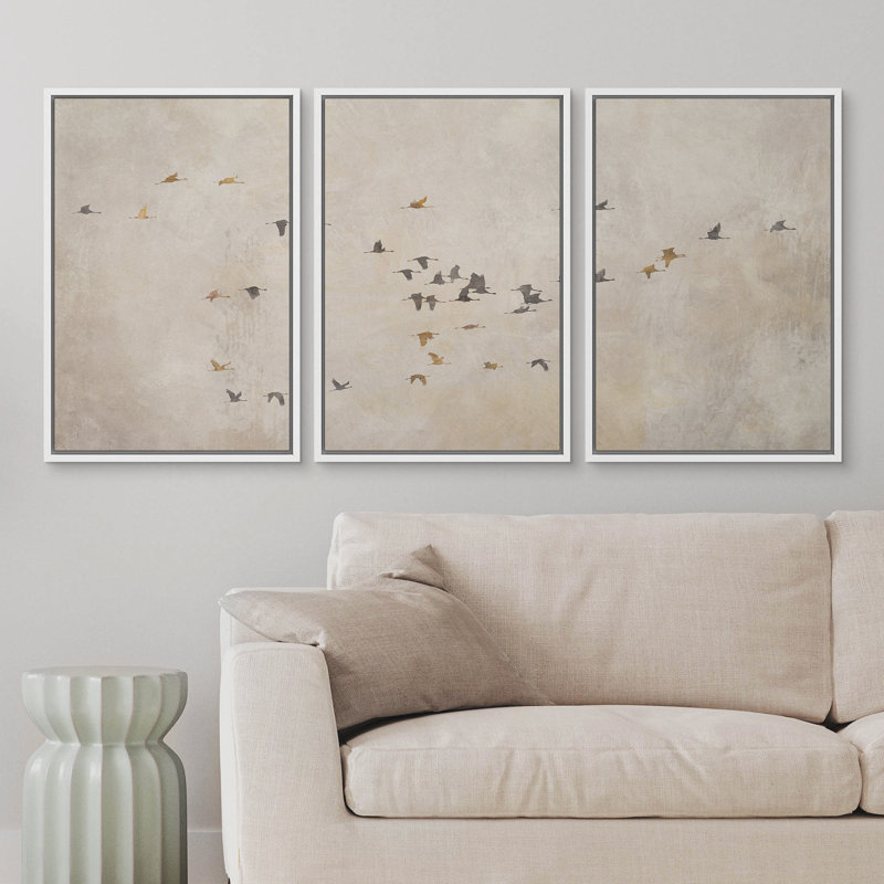«Flock of Swans Flying In The Sky», ensemble de 3 reproductions d'art sur toile encadrées, H 36 po x l 24 po, Blanc