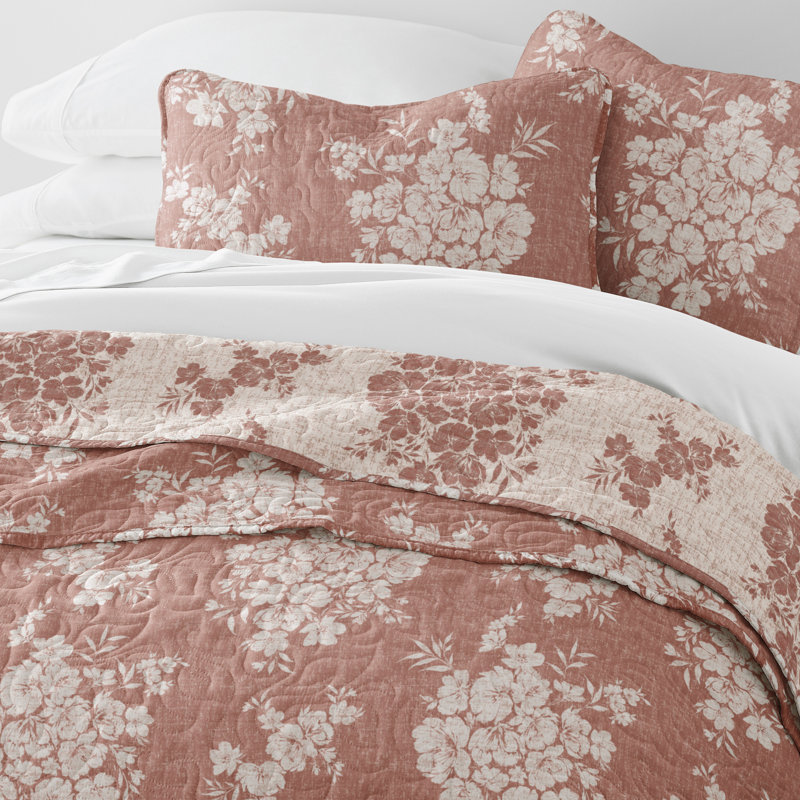 Quilt Set- Lightweight - All Season Quilted Coverlet - Distressed Bouquet, King/Cal-King Quilt + 2 King Shams, Terracotta