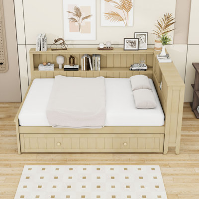 Lit de jour double en bois avec couchette simple et tablettes avec portes coulissantes