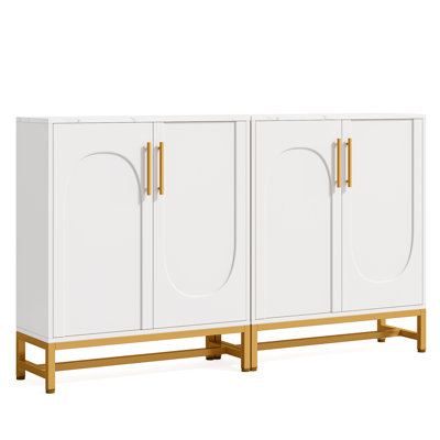 Buffet moderne avec tablettes réglables