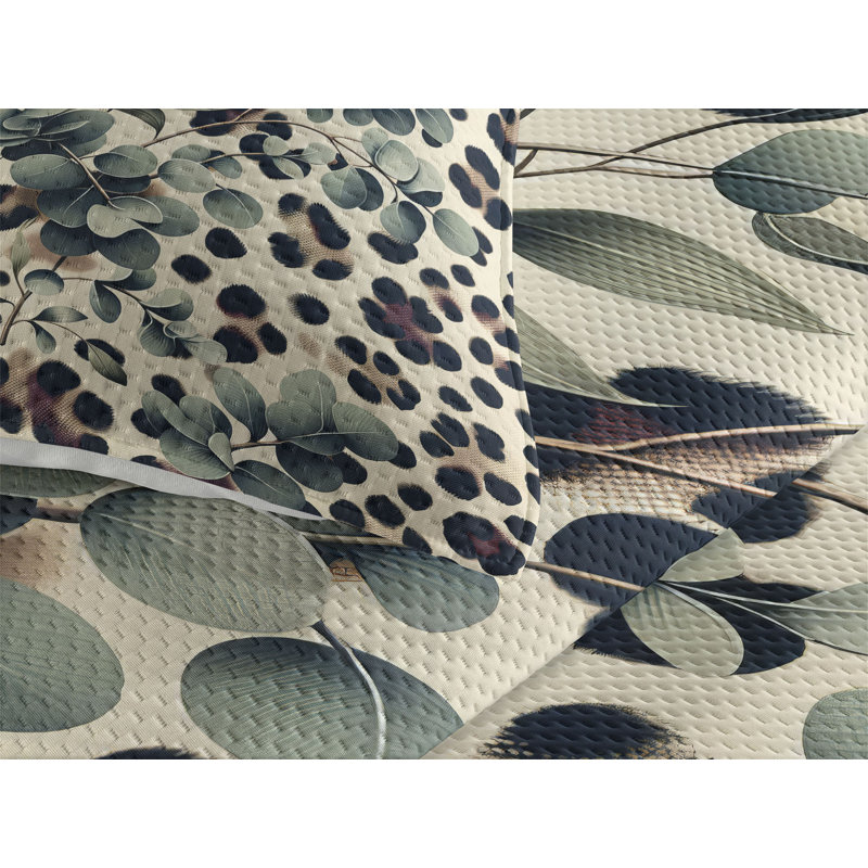 Polyester Animal Print Coverlet, Queen Coverlet + 2 Standard Shams