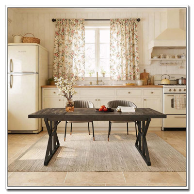 Classic Dining Table