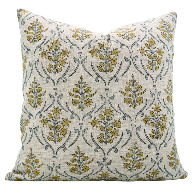 Coussin décoratif fabriqué à la main par Fab Fabine - Vishal Pushp, H 16 po x l 16 po