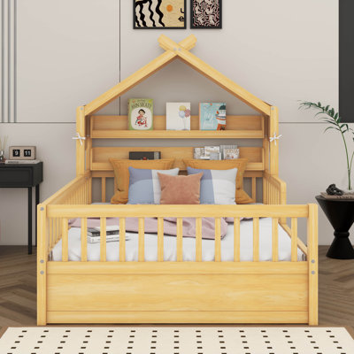 Lit maison en bois avec tablette de rangement pour tête de lit