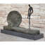 Statue de femme et roue Esia