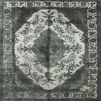 Tapis oriental noir