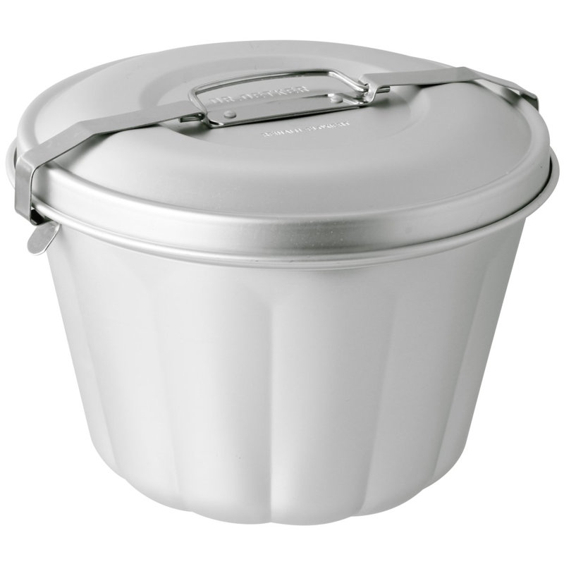 Dr. Oetker Fluted Cake Pan