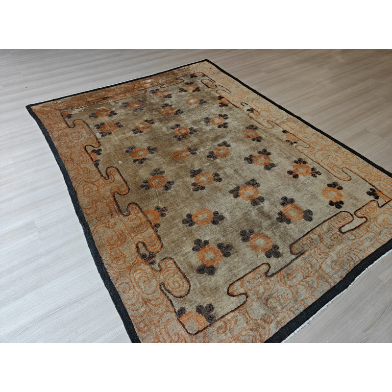 Warm Cream Color Antique Floral Pattern Mongolian Wool Pile Area Rug