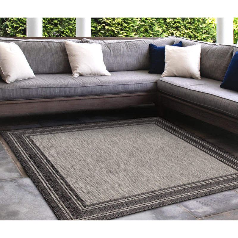 Bugbee Geometric Indoor / Outdoor Rug, Square 7'10"