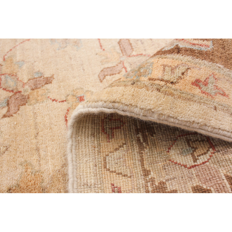 Tapis de bois one-of-kind à la main-noué la 2010 ushak crème/brun clair 5 pi x 6 pi 10 po Limoges