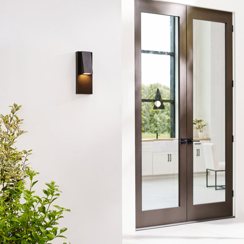 Peak LED Outdoor Flush Mount, Bronze