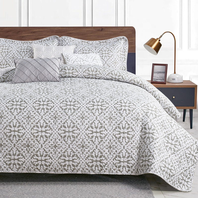 6 Piece Bellamy Printed Microfiber Quilt Set, King Quilt + 5 Additional Pieces