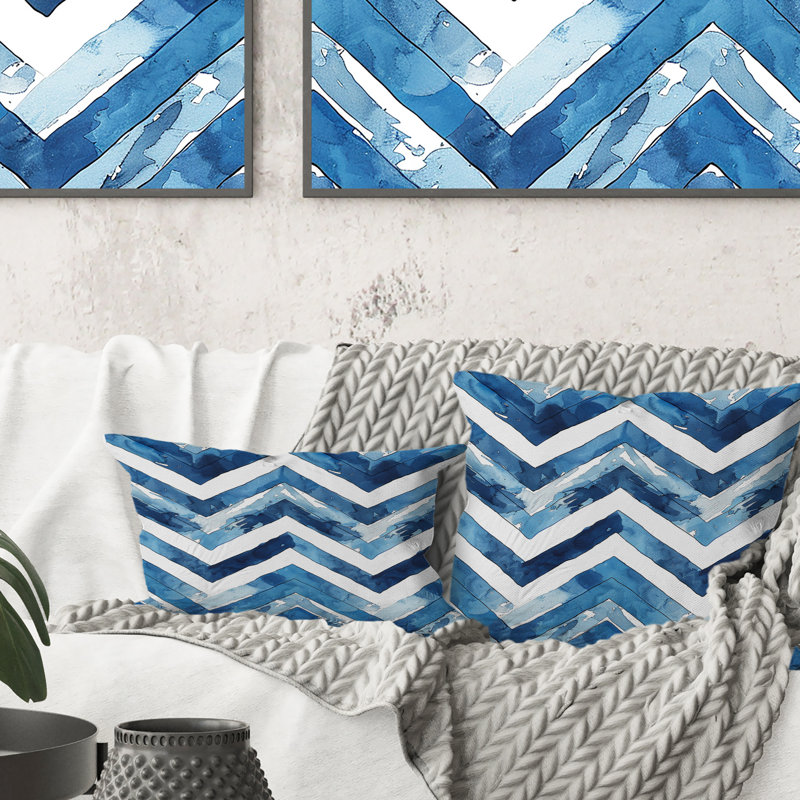 Coussin Mid-Century à chevrons bleu et blanc Midcentury, H 16 po x l 16 po