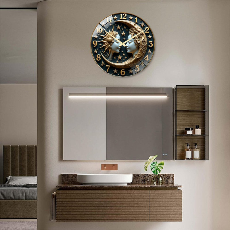 Visage de soleil et de lune avec étoiles et chiffres - horloge murale moderne en verre de 24 po