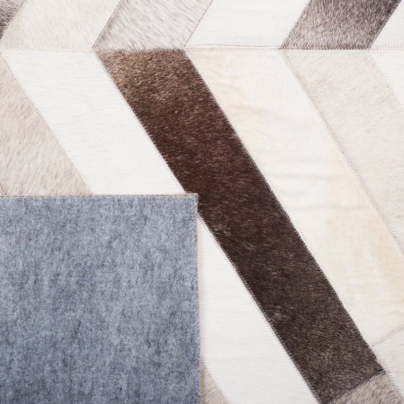 Tapis en cuir Bjarnhildur, Rectangle 8 pi x 10 pi