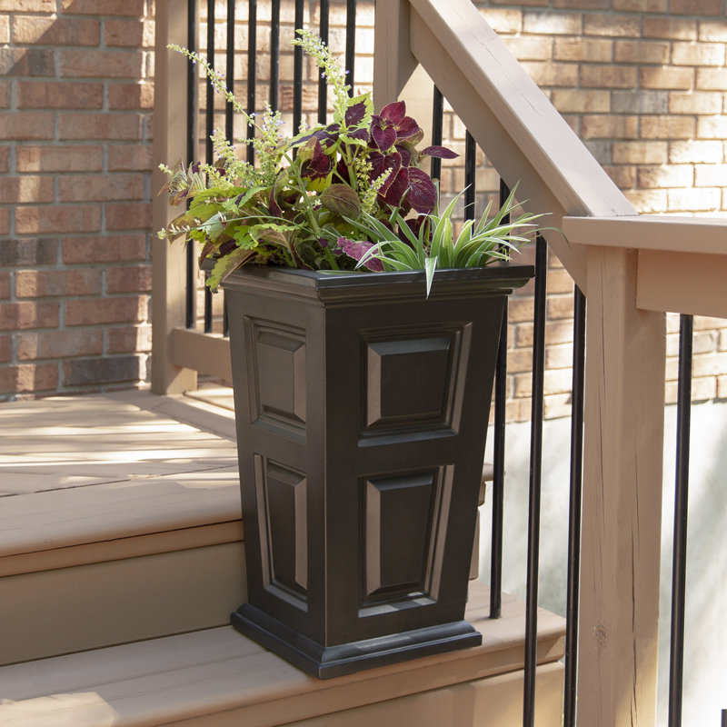 Siriana Self-Watering Resin Pot Planter , Espresso