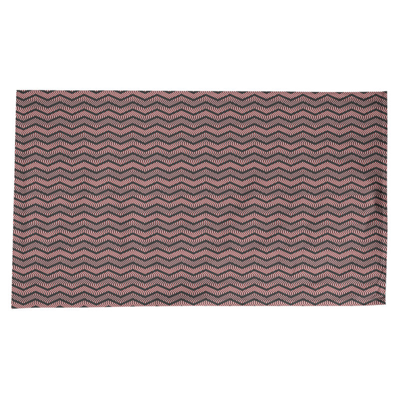 Nappe à chevrons ondulés Stephenie, Noir / Rouge