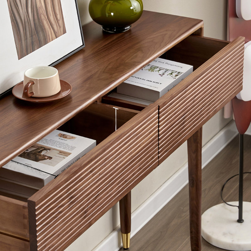 Table console en bois massif brun avec tiroir cannelé et embouts en laiton, L 35,43 po x P 12,6 po x H 35,43 po