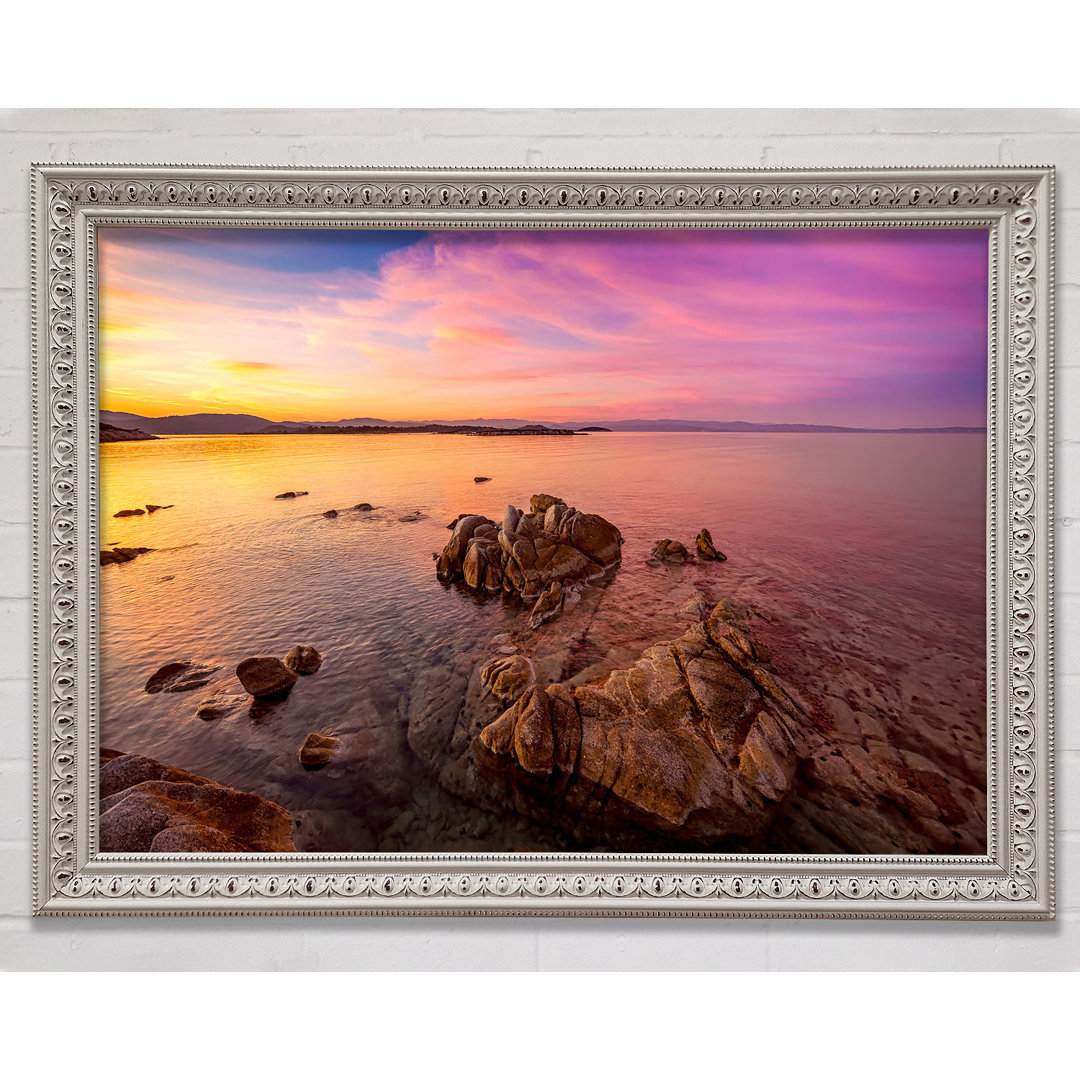 Pink Skies Over The Ocean Rocks - Einzelne Bilderrahmen Kunstdrucke