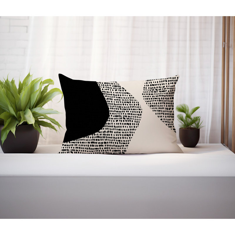 Coussin lombaire réversible intérieur / extérieur Vikka, H 14 po x l 20 po, Blanc cassé / noir