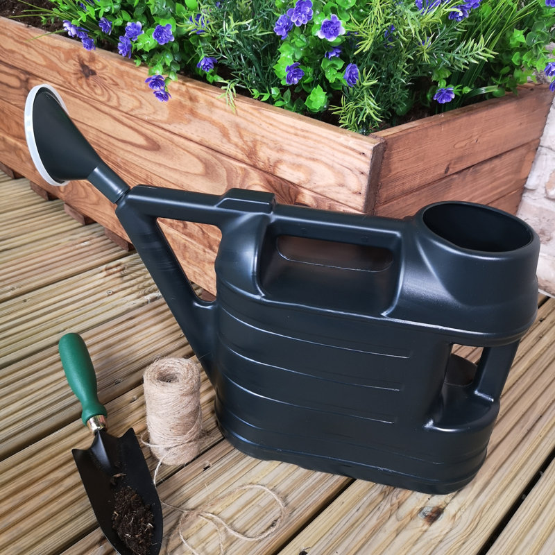 Caziyah Watering Can