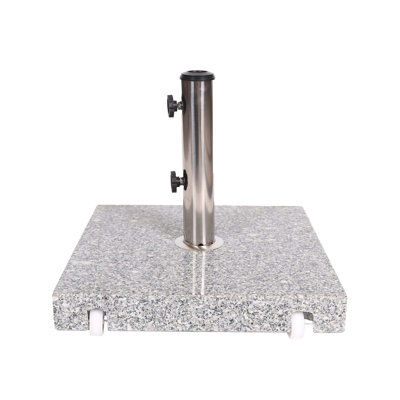 Versatile Outdoor Umbrella Base for Relaxed Outdoor Moments