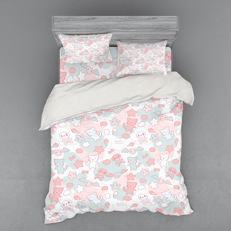 Doodle Polyester Duvet Cover, Queen Duvet Cover + 3 Additional Pieces