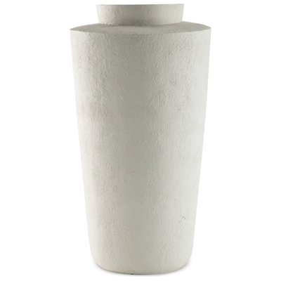 Demarcus Vase