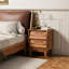 Table de chevet de style rétro de 2, fabriquée, biseautée, rehaussant l'apparence de la chambre à coucher, tables de chevet modernes de style Mid-Century 2, avec bois massif, brun-355254557