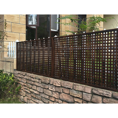 Wood Privacy Screen/Trellis with Legs, Lattice Panel, and Privacy Veil by Porpora