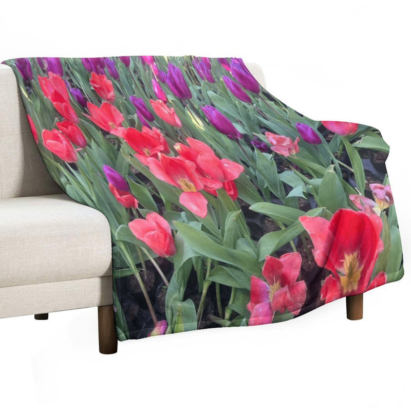 Jeté de flanelle de luxe rouge et mauve dans des lits de jardin, 50 x 60 po
