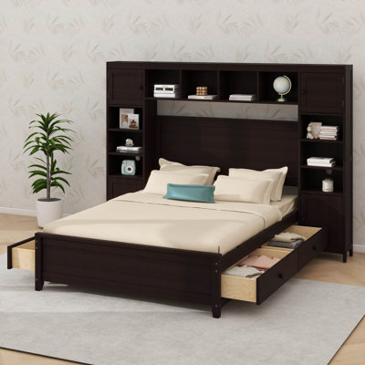 Lit double fonctionnel en bois avec armoire intégrée et étagère