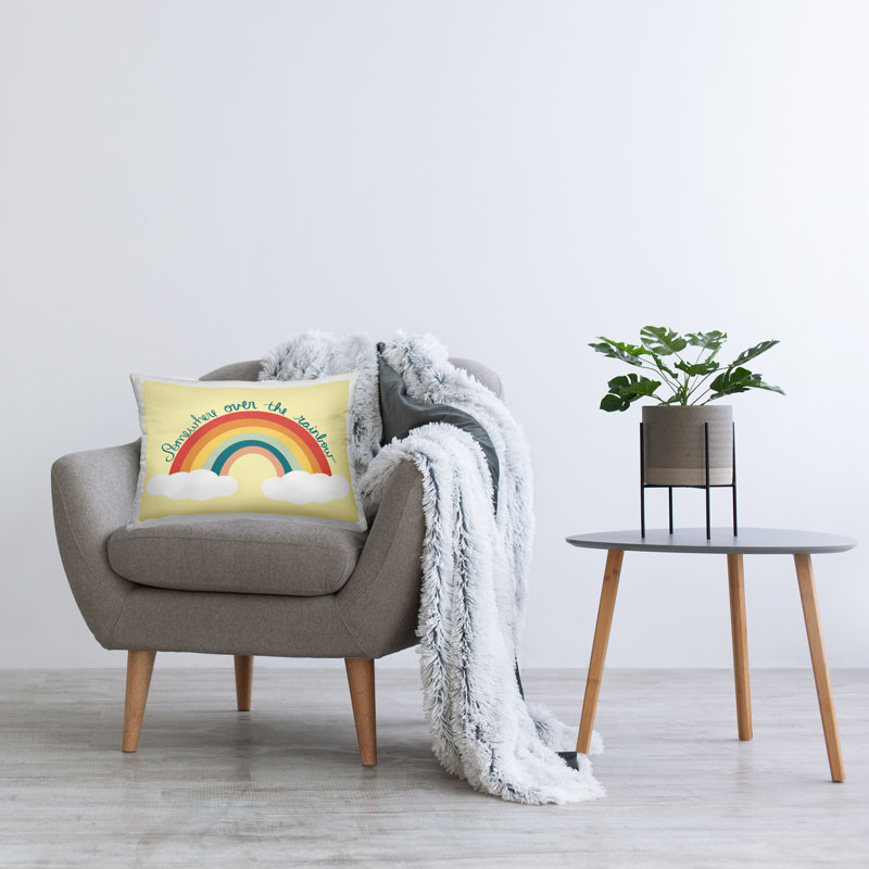 Coussin décoratif imprimé Somewhere Over Rainbow par Ashley Singleton