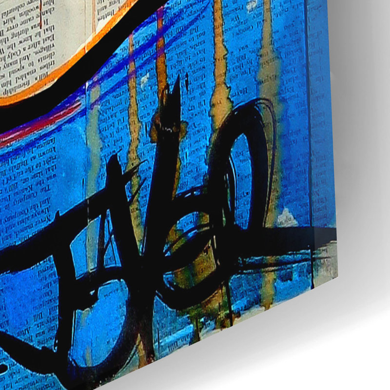 «True Pop Kiss» par Loui Jover, art mural en verre acrylique, H 24 po x l 16 po x P 0,2 po