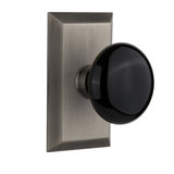 Studio Plate with Black Porcelain Door Knob