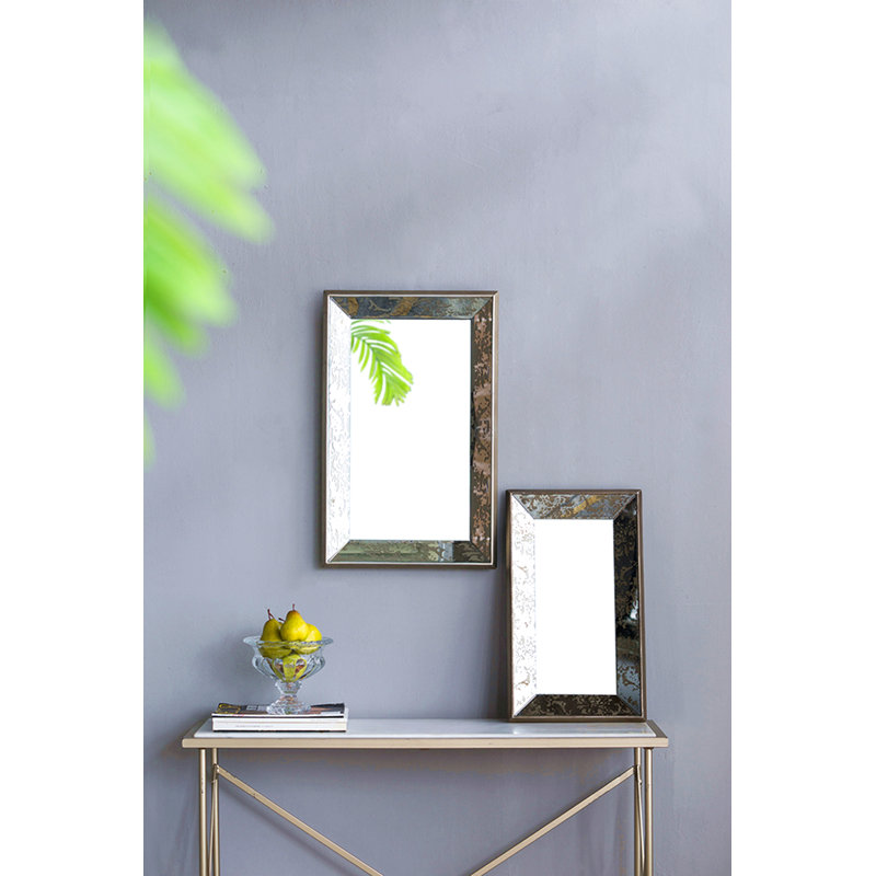 Miroir rectangulaire argenté 20 po x 12 po avec accents floraux
