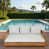 Coussin gris / structure en teck
