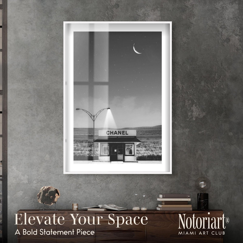 Glam at Night Shadowbox Print par Notoriart, H 55 po x l 37 po, Blanc
