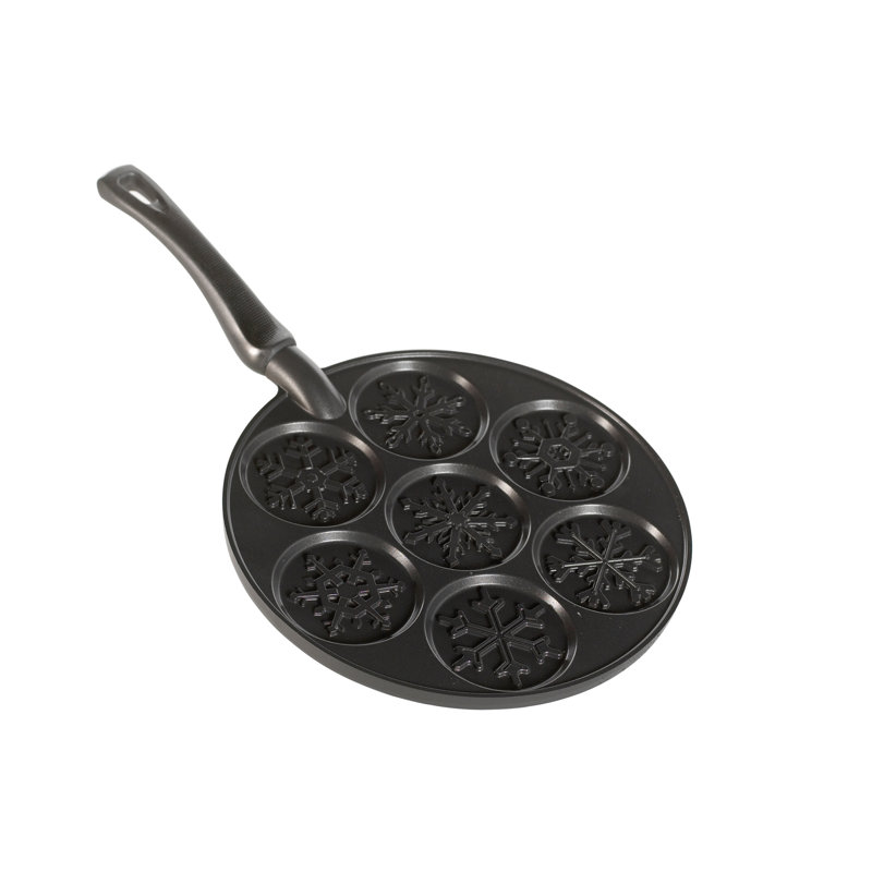 Nordic Ware Breakfast Cookware 17.5" Non-Stick Falling Snowflake Pancake Pan