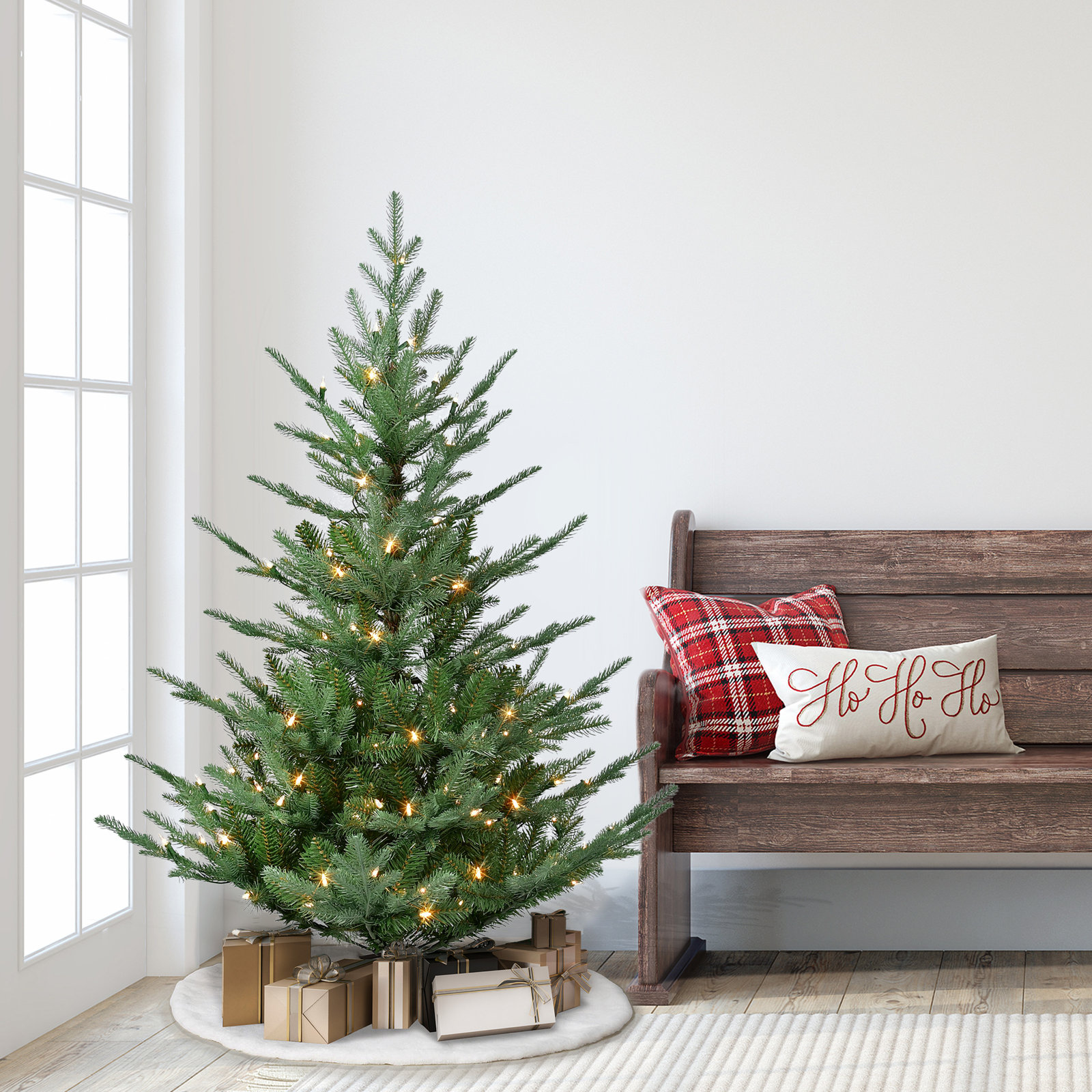 Gosselke Lighted Artificial Christmas Tree